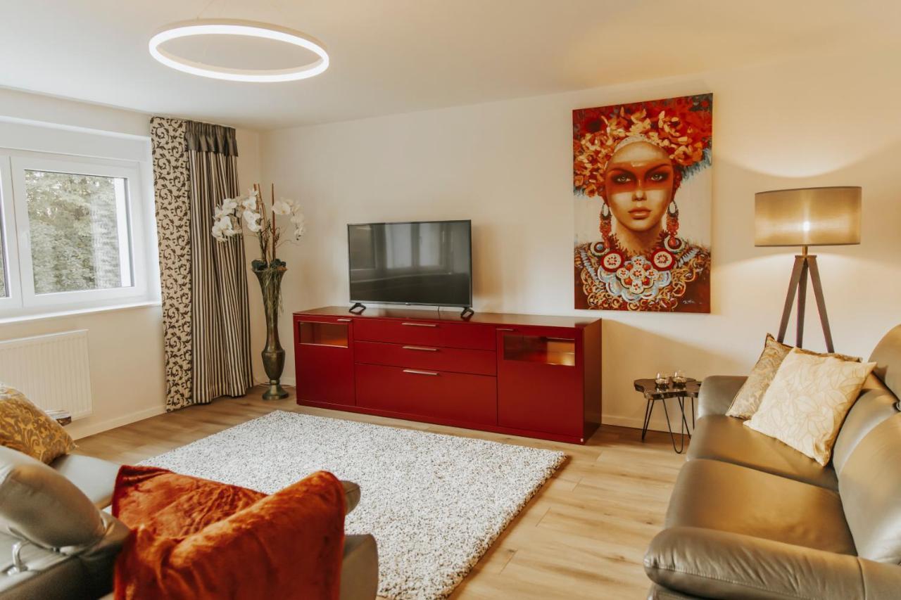 BlumenRaum - Ferienwohnung In Karlsruhe Esterno foto